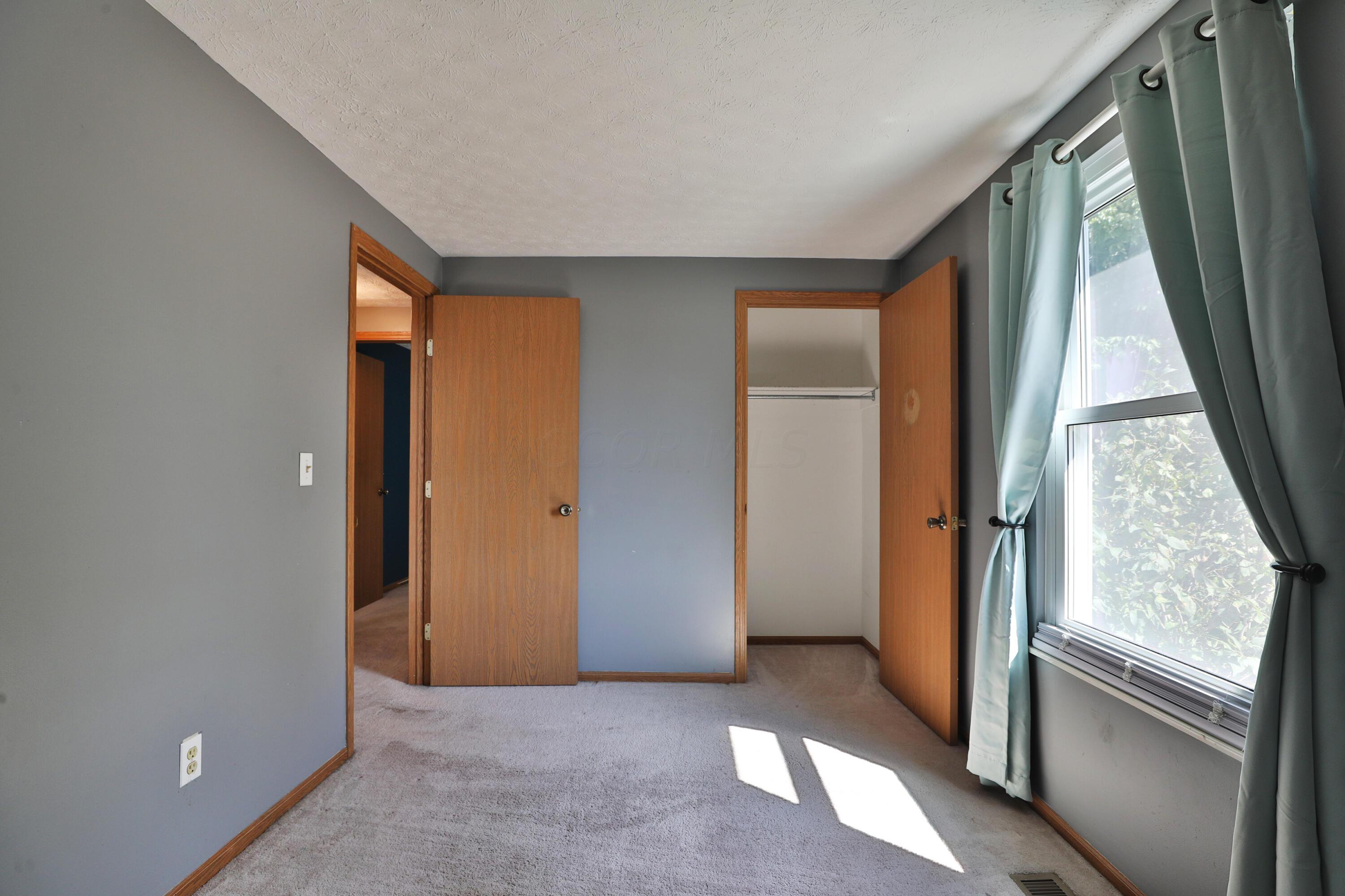 626 South Murray Hill Road Columbus, OH 43228 - Photo 24 of 33 626-S-MurrayHill-26