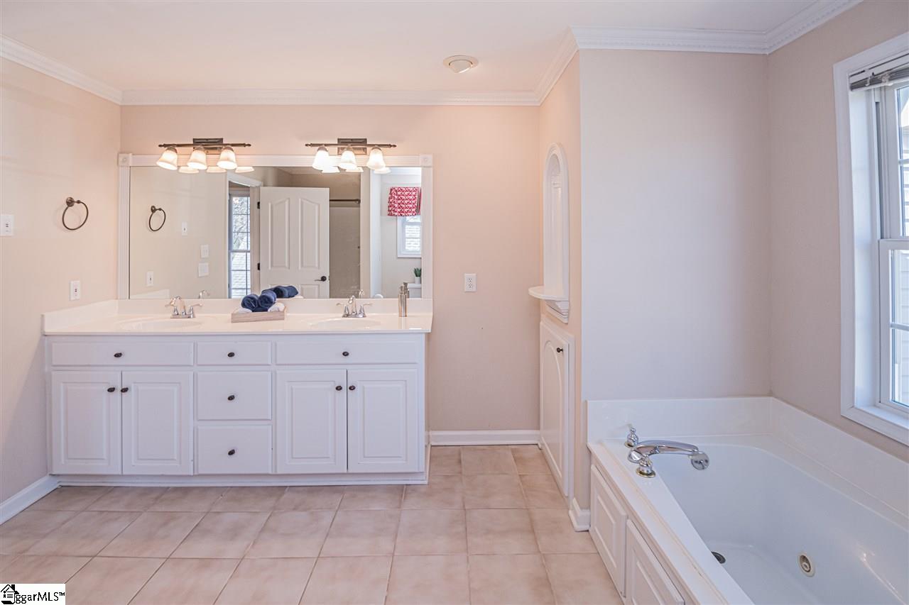 212 Trotters Ridge Lane Simpsonville, SC 29681 - Photo 22 of 36 Gallery Image 22