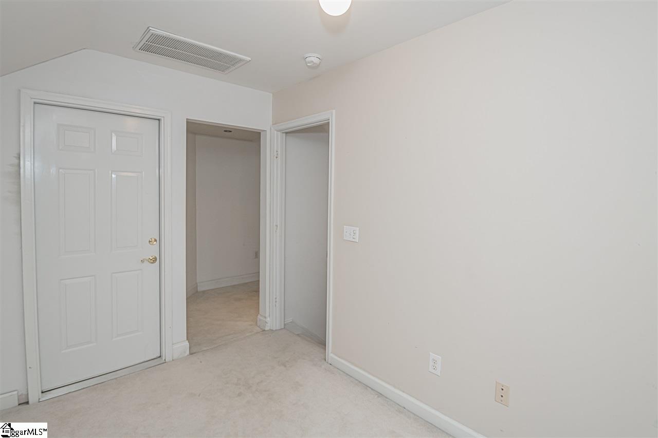 212 Trotters Ridge Lane Simpsonville, SC 29681 - Photo 30 of 36 Gallery Image 30