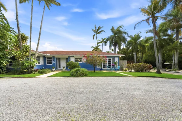 $3,900 | 4268 Maurice Drive, Unit MAIN HOUSE, Delray Beach, FL 33445