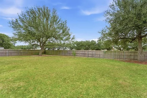 $350,000 | 6159 Oak Leaf Lane, Lake Charles, LA 70605