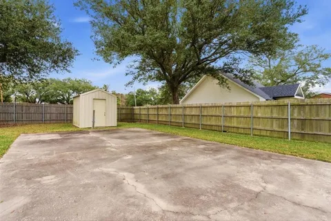 $350,000 | 6159 Oak Leaf Lane, Lake Charles, LA 70605