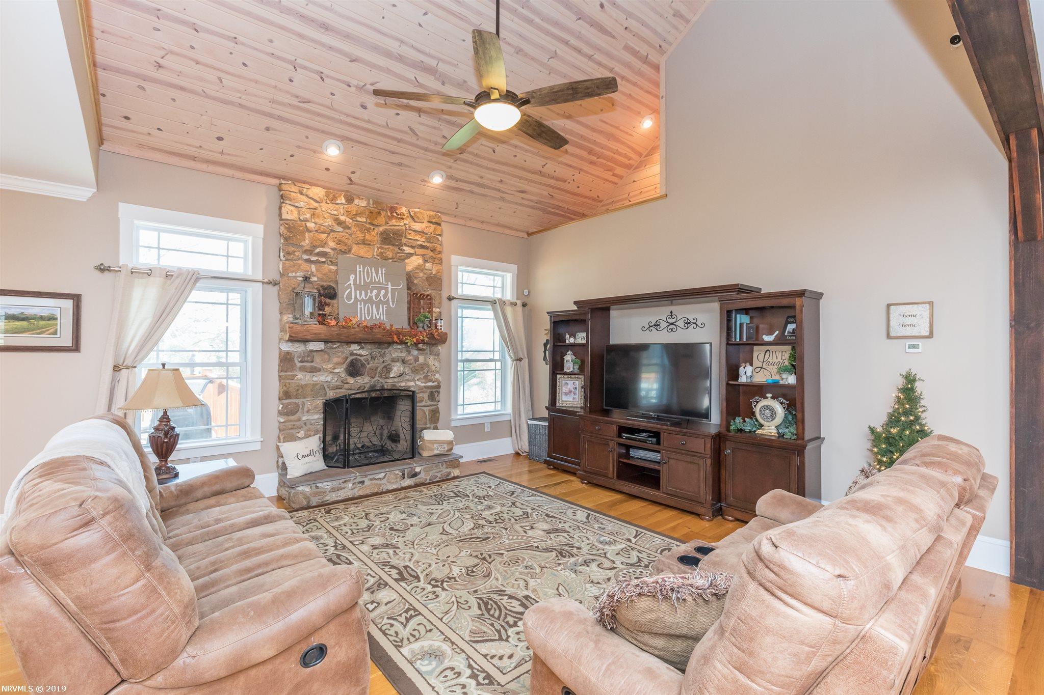 145 Silver Leaf Road Dugspur, VA 24325 - Photo 27 of 121 Gallery Image 27