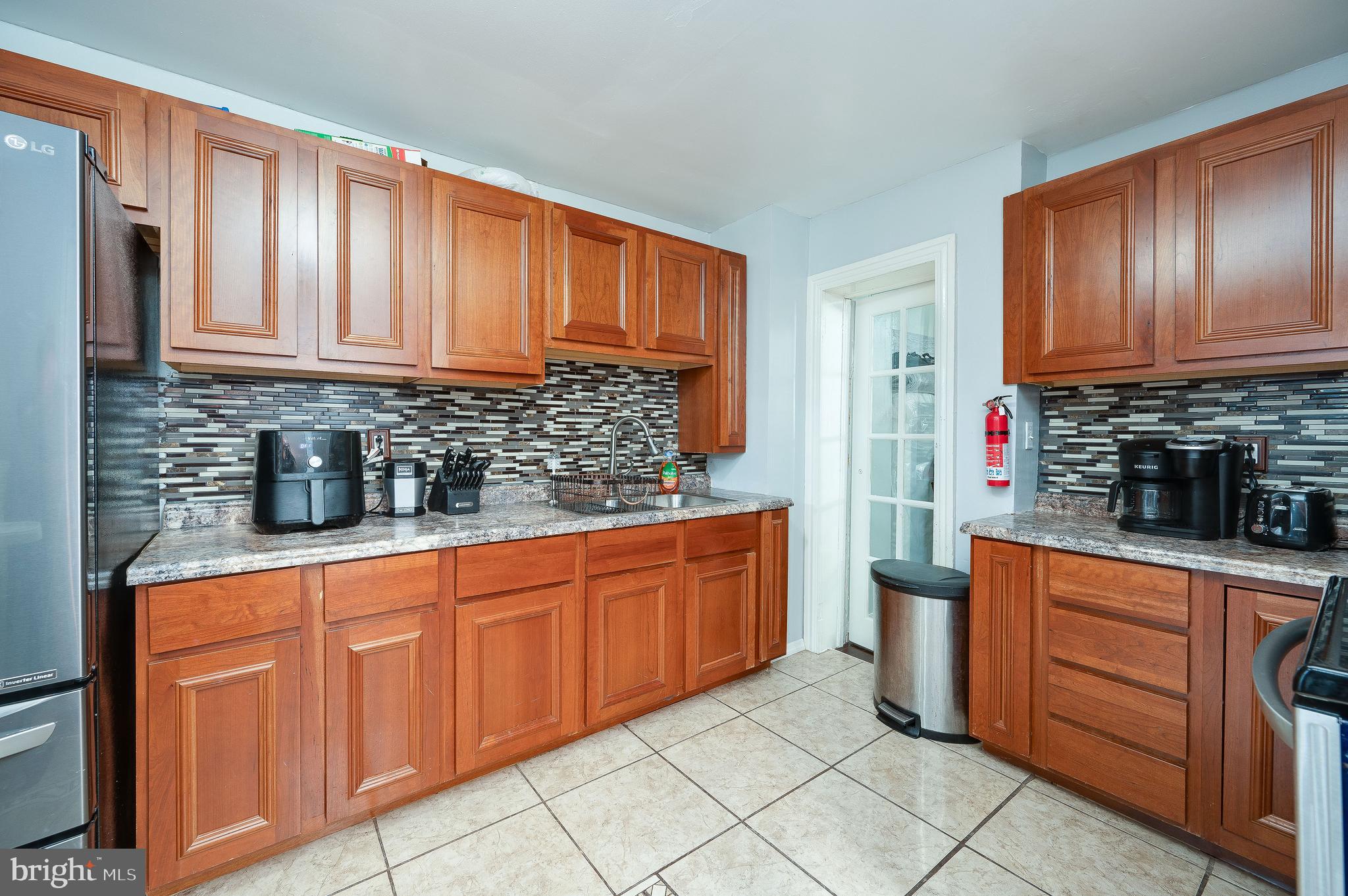 152 North Front Street Reading, PA 19601 - Photo 8 of 27 Gallery Image 8
