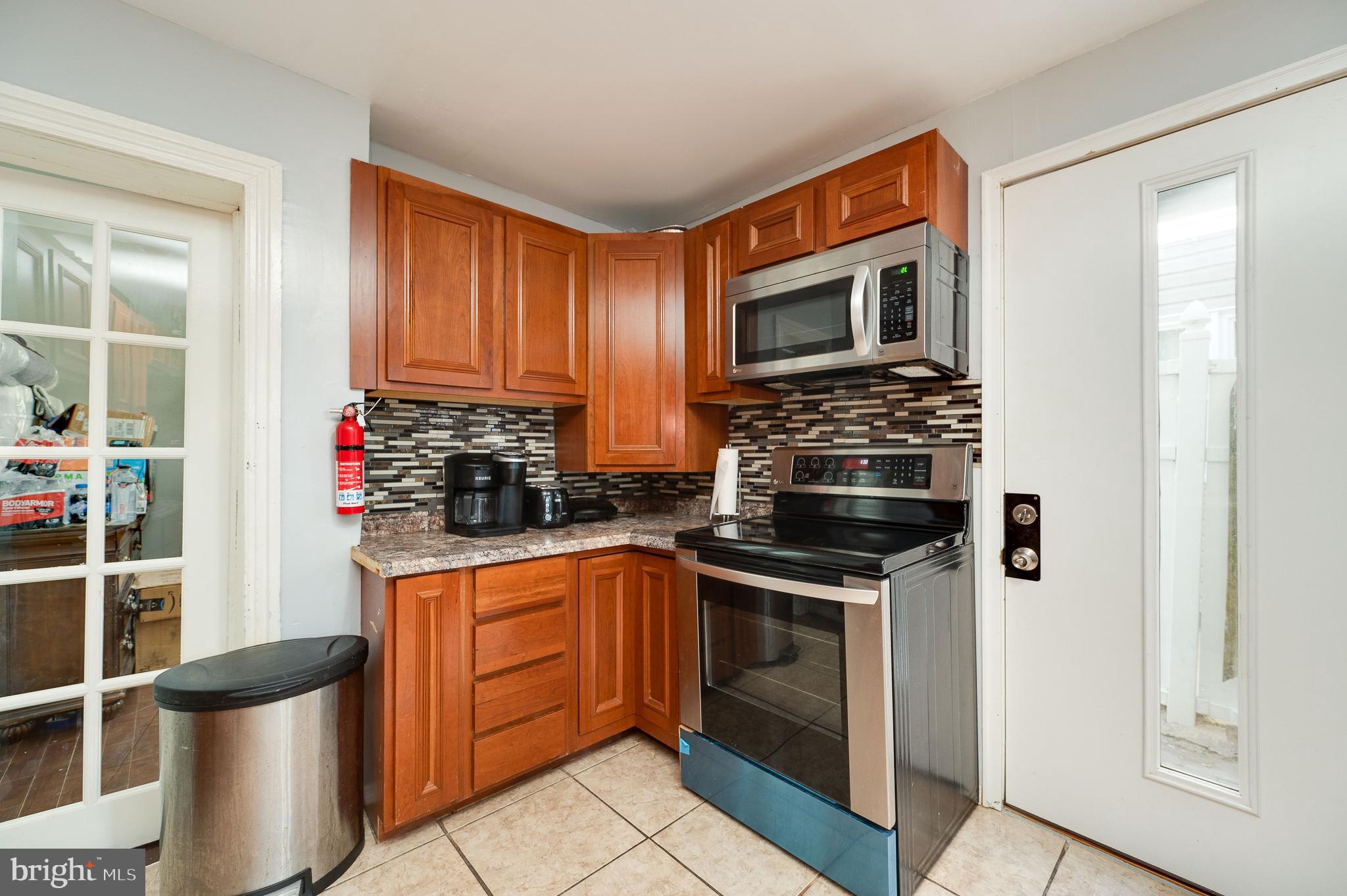152 North Front Street Reading, PA 19601 - Photo 10 of 27 Gallery Image 10
