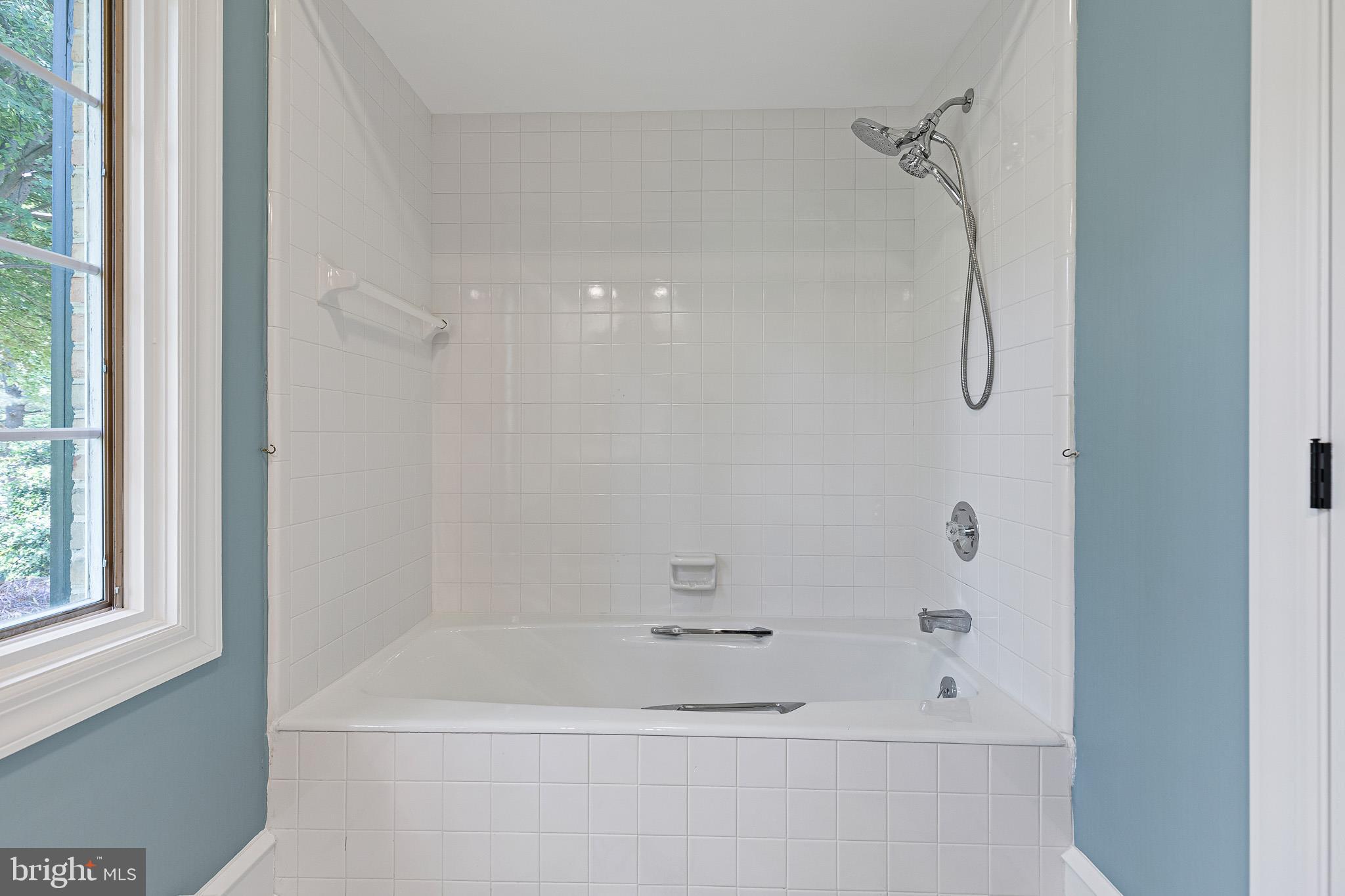 1 Ridge Run Road Chadds Ford, PA 19317 - Photo 30 of 56 Tiled Tub/Shower in Hall Bath