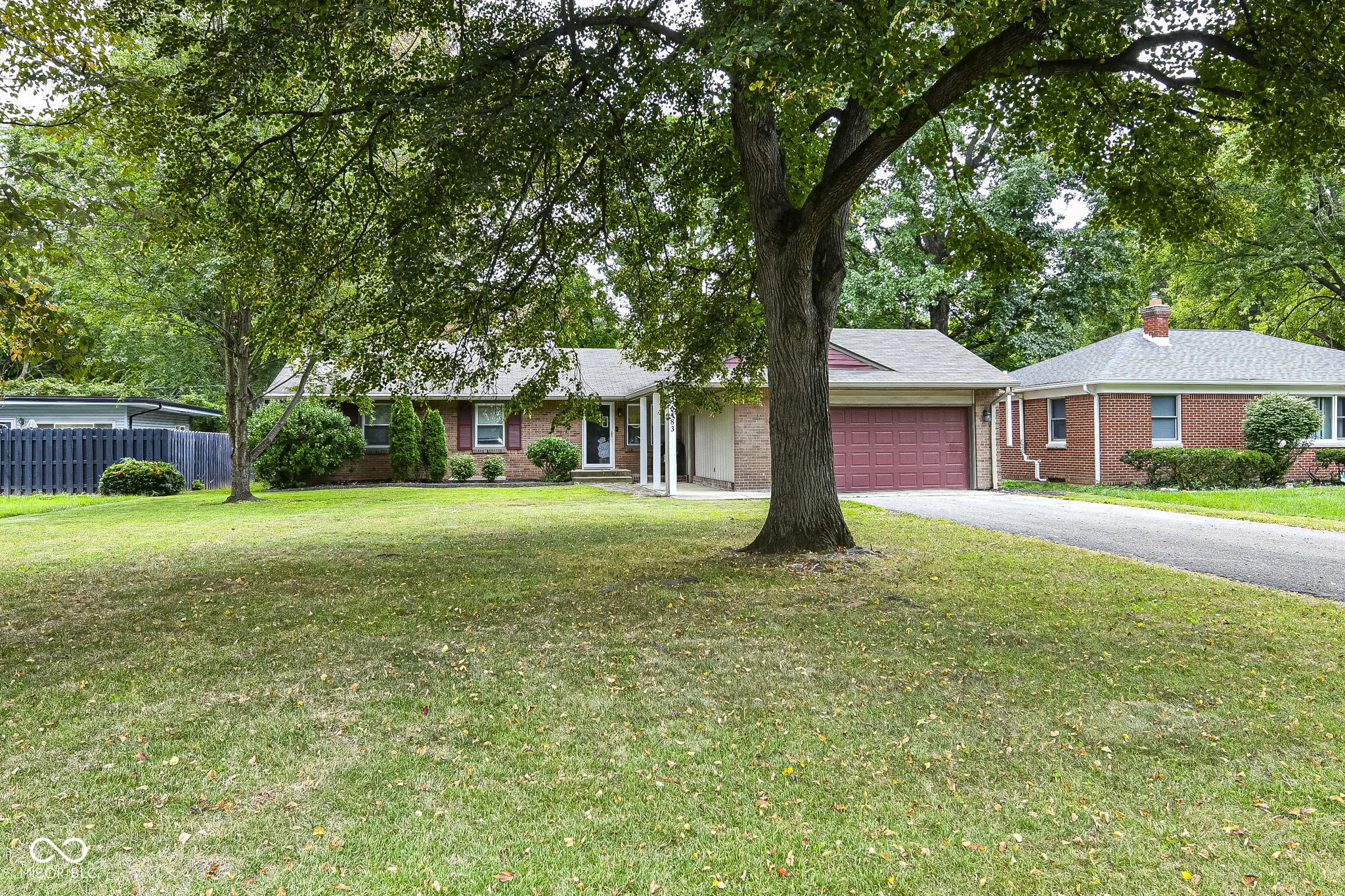 6483 North Oxford Street Indianapolis, IN 46220 - Photo 3 of 38 Gallery Image 3