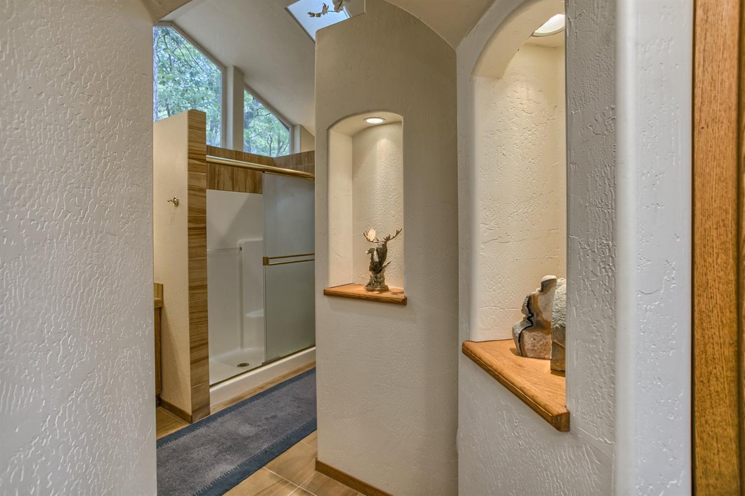 2257 Johns Peak Road Central Point, OR 97502 - Photo 28 of 35 Gallery Image 28