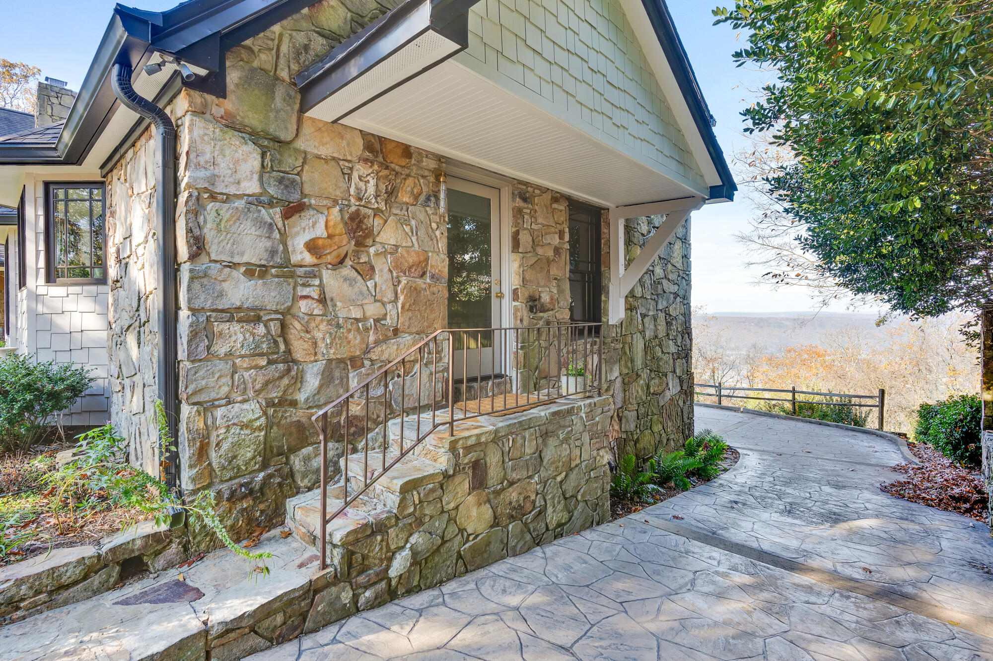 400 West Brow Road Lookout Mountain, TN 37350 - Photo 71 of 85 Exterior