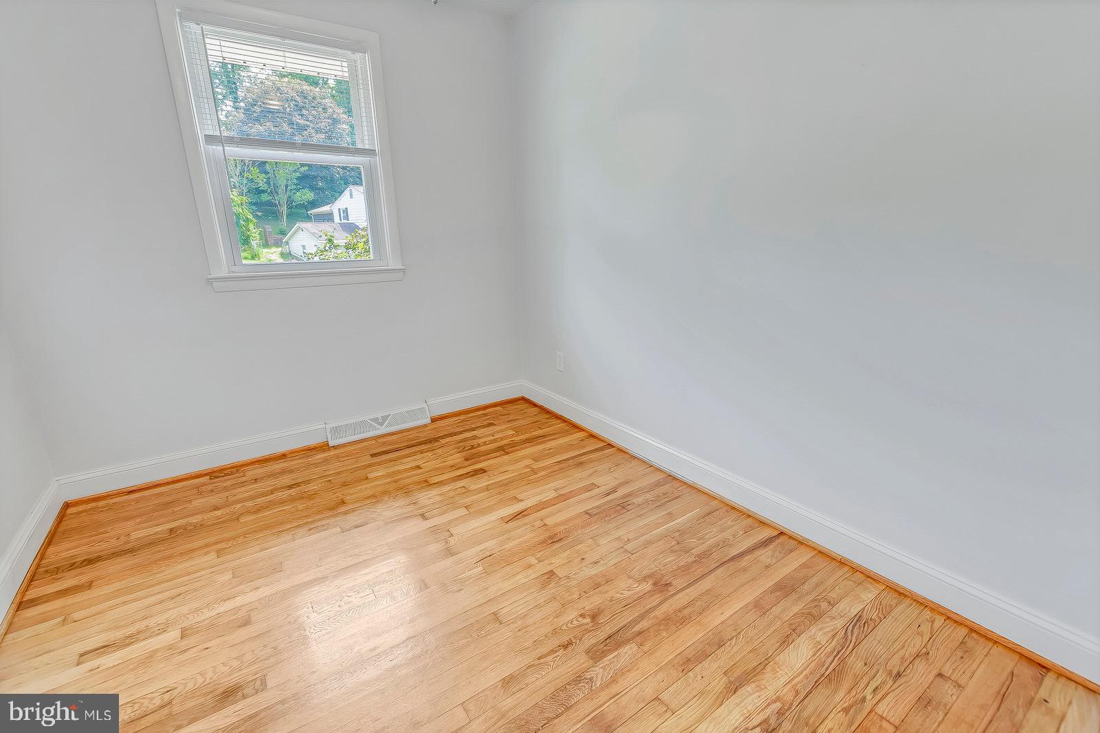 6716 Amherst Road Bryans Road, MD 20616 - Photo 21 of 47 Bedroom 1