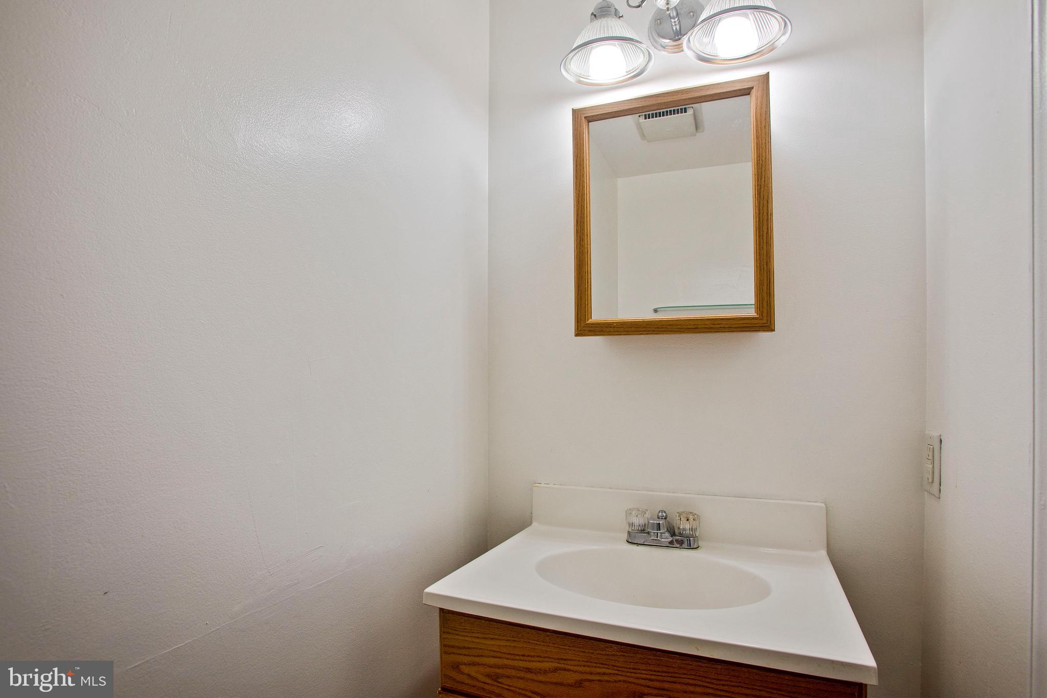 2085 Fort Bevon Road Harleysville, PA 19438 - Photo 13 of 29 Powder Room