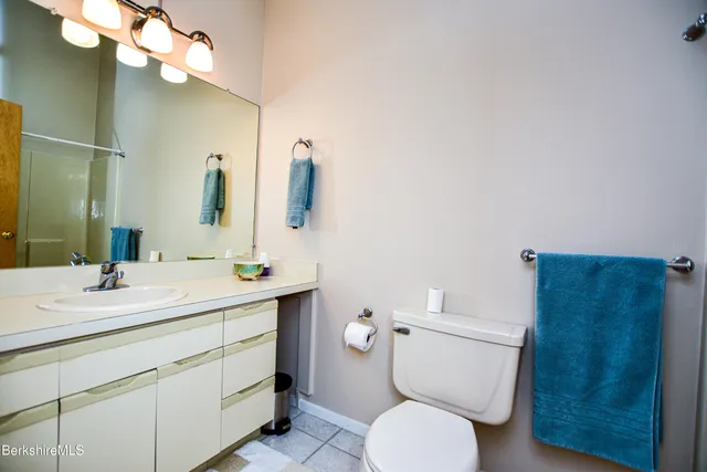 a view of a storage & utility room