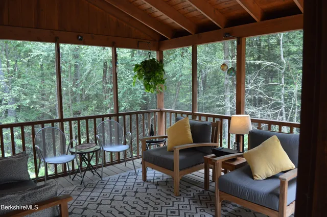 a picture of a bench in a white building