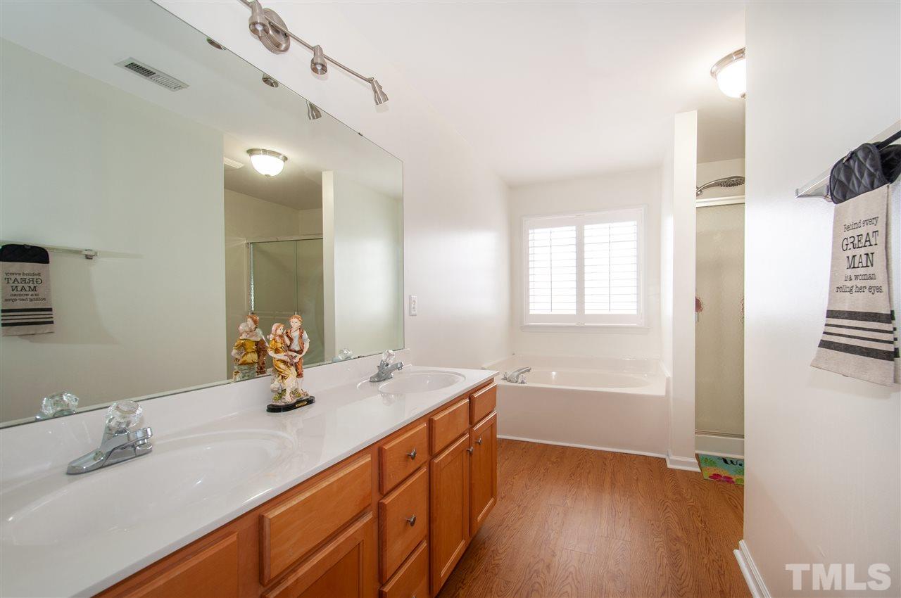 2207 Summer Shire Way Raleigh, NC 27604 - Photo 13 of 30