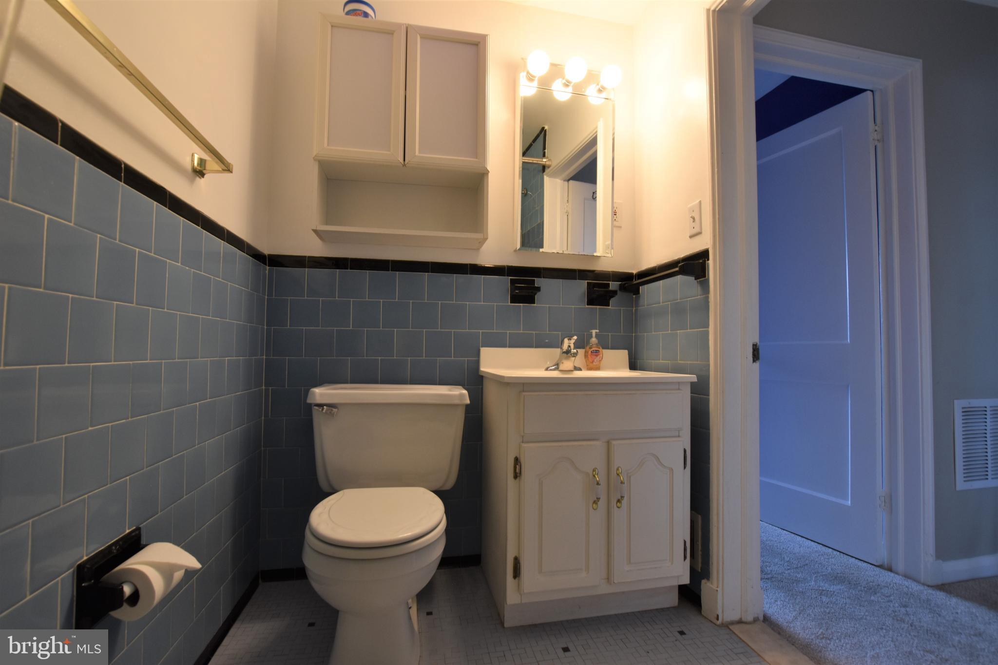 7463 Manchester Road Baltimore, MD 21222 - Photo 25 of 31