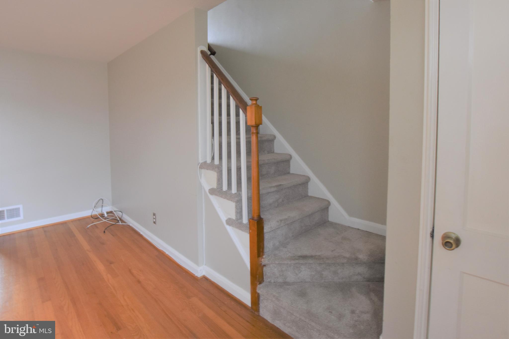 7463 Manchester Road Baltimore, MD 21222 - Photo 6 of 31