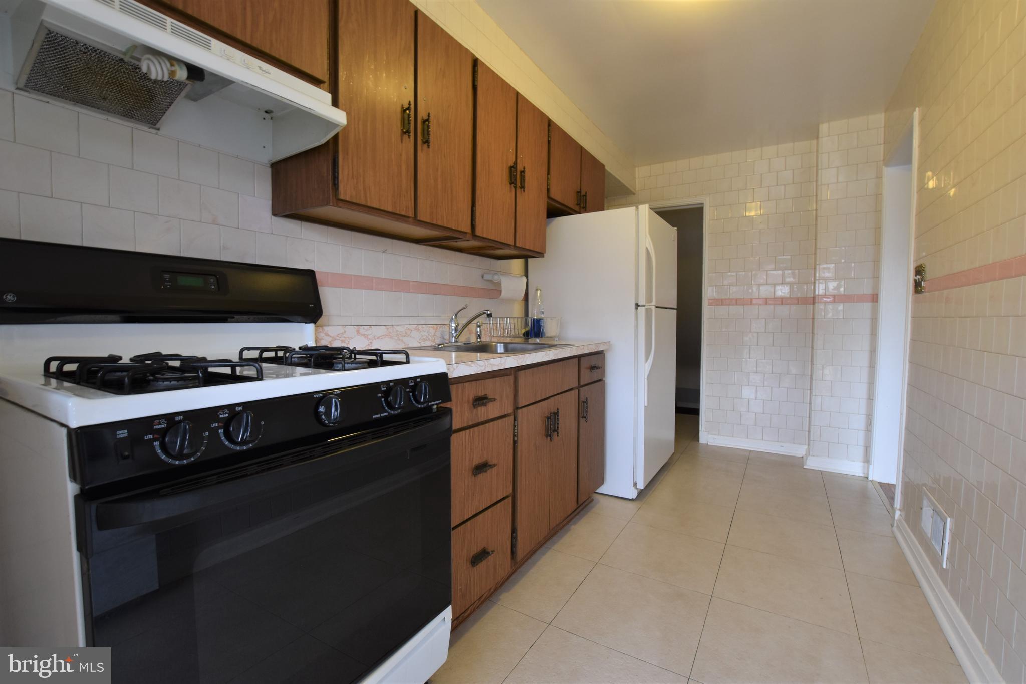 7463 Manchester Road Baltimore, MD 21222 - Photo 8 of 31