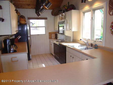 1173 Ridge Road Snowmass Village, CO 81615 - Photo 4 of 14 1173 Ridge (kitchen)