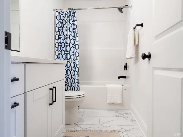 $274,900 | 110 Aaron Place, Unit 602, Lynchburg, VA 24502