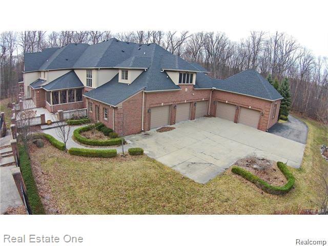 32400 Rock Ridge Lane Farmington Hills, MI 48334 - Photo 2 of 44