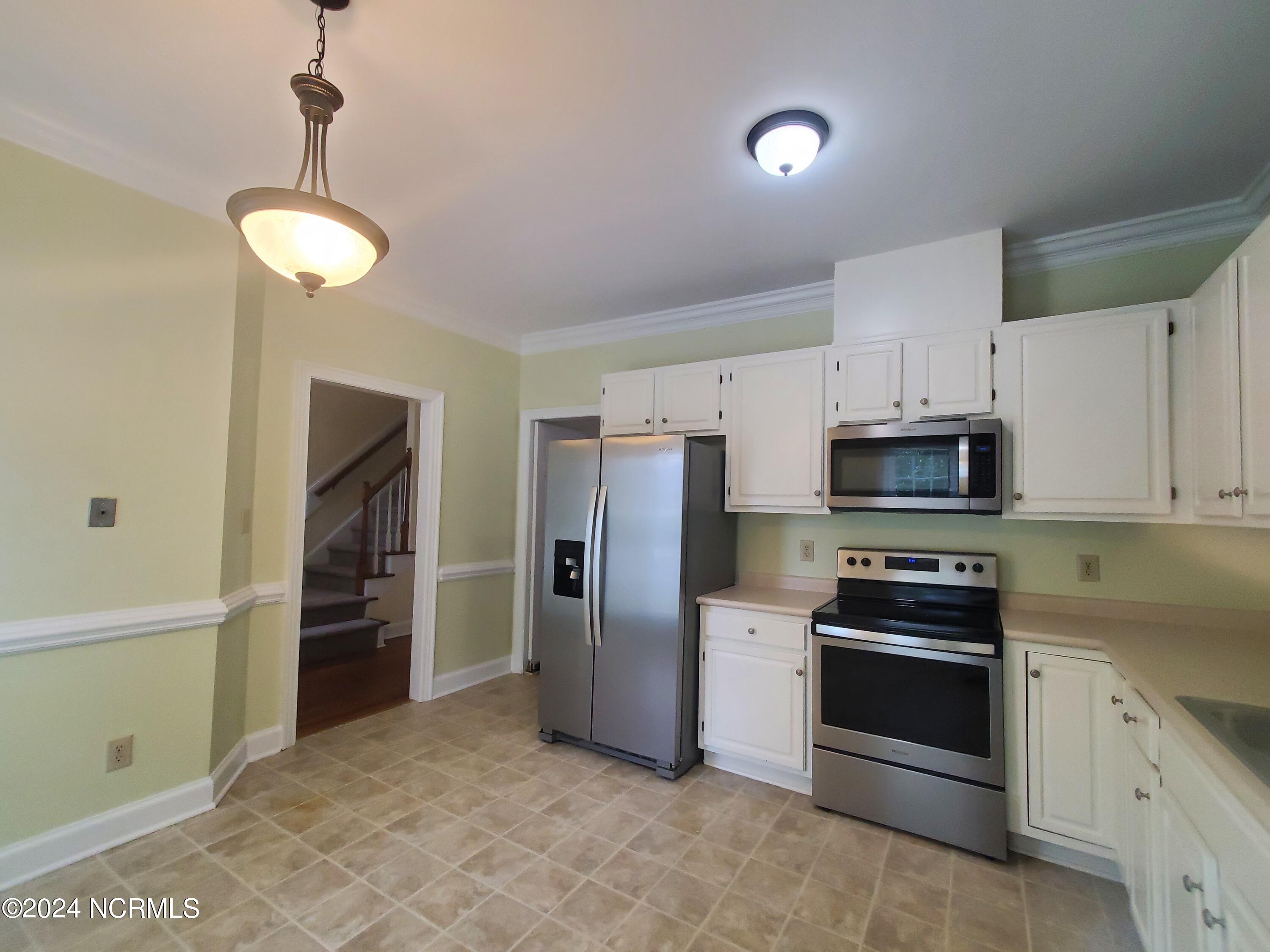 104 Skylark Way, Unit 1 Raleigh, NC 27615 - Photo 6 of 20 Kitchen