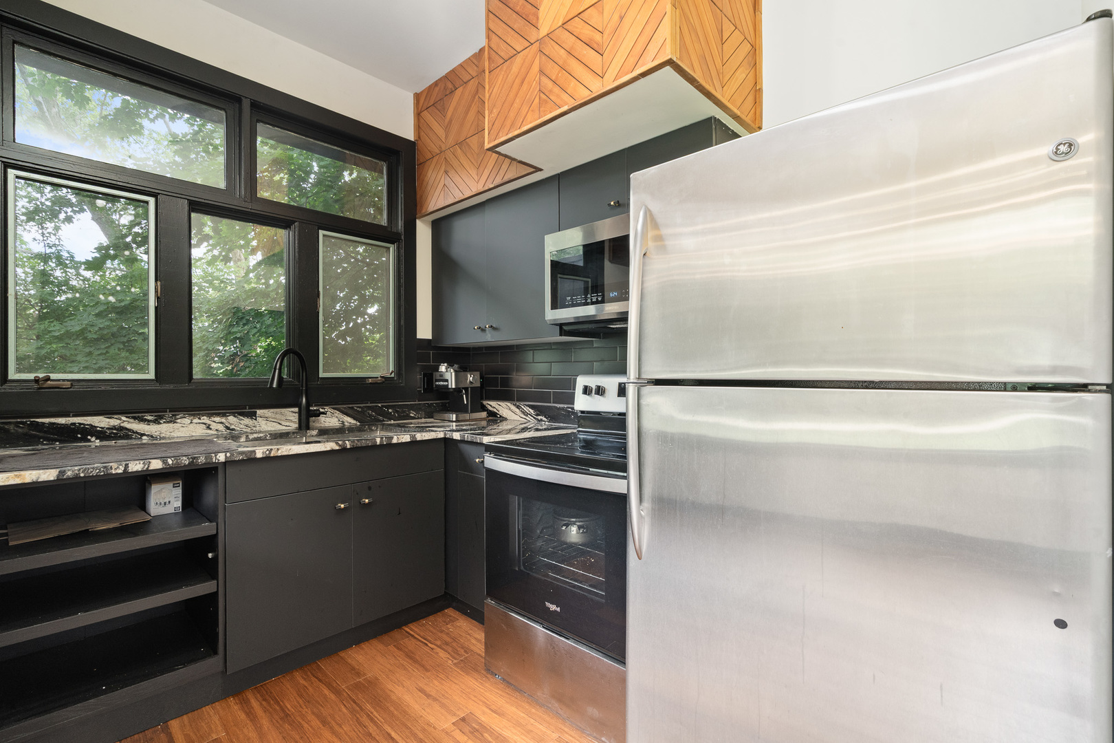 240 Oxford Road North Barrington, IL 60010 - Photo 16 of 62 Gallery Image 16