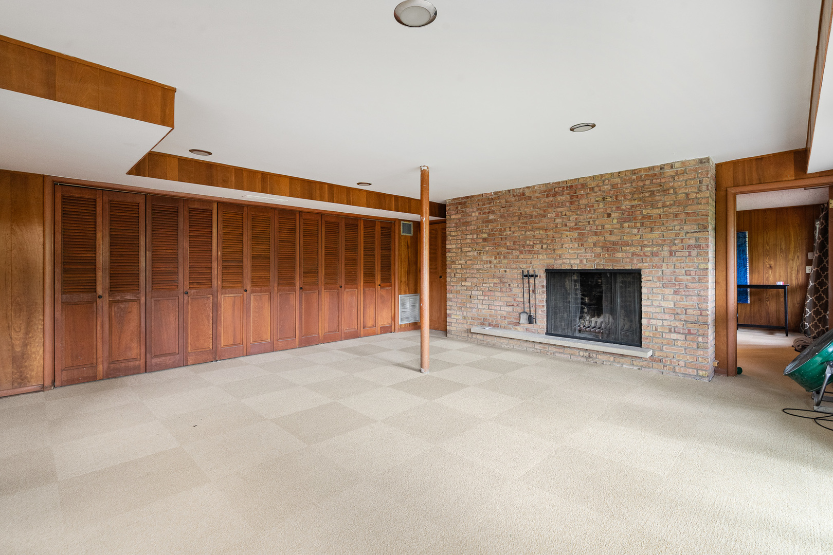240 Oxford Road North Barrington, IL 60010 - Photo 25 of 62 Gallery Image 25