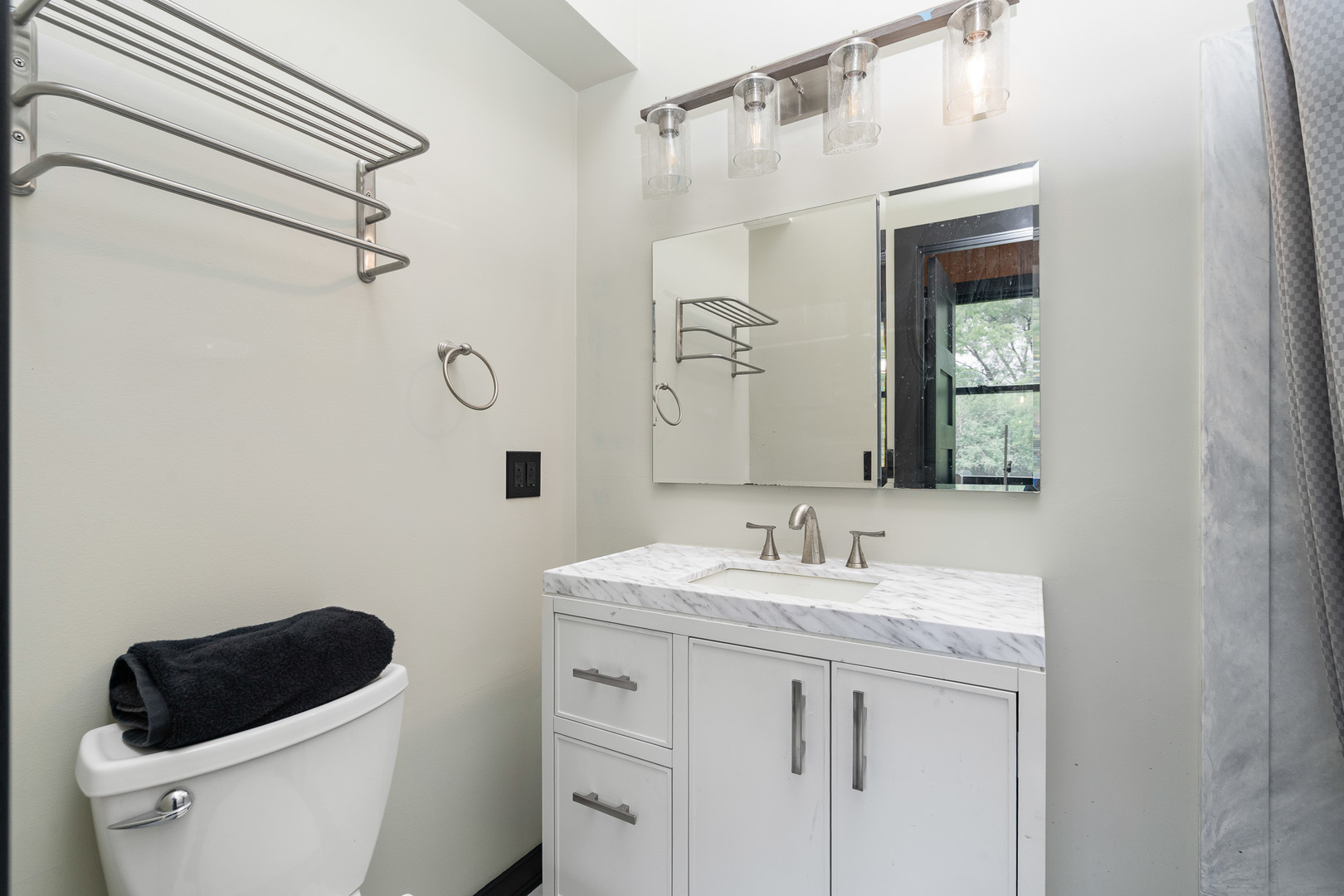 240 Oxford Road North Barrington, IL 60010 - Photo 33 of 62 Gallery Image 33