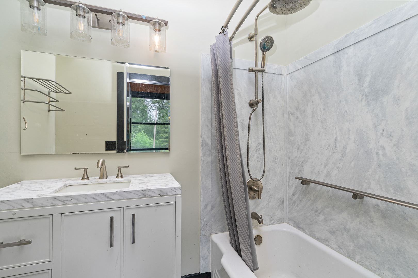 240 Oxford Road North Barrington, IL 60010 - Photo 34 of 62 Gallery Image 34