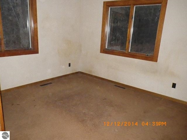 1660 South Ferris Road Sumner, MI 48889 - Photo 15 of 23 1793562-17.JPG