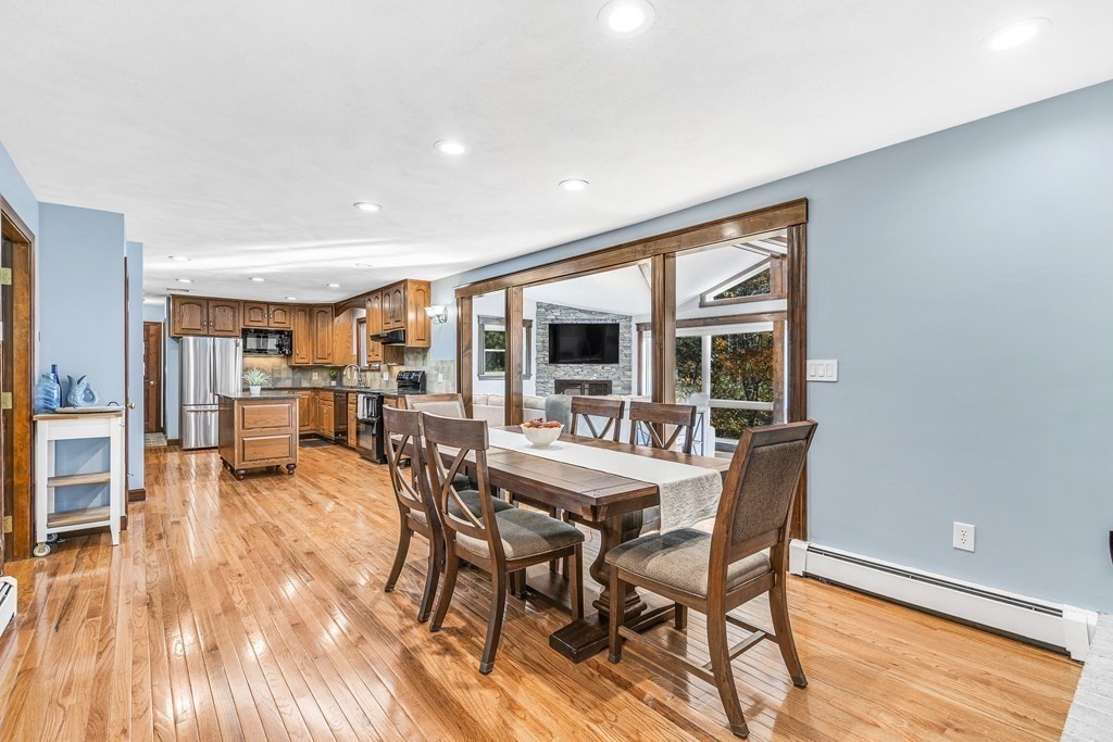 15 Ridgefield Road Norfolk, MA 02056 - Photo 4 of 31 Gallery Image 4