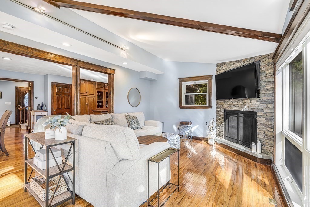 15 Ridgefield Road Norfolk, MA 02056 - Photo 8 of 31 Gallery Image 8