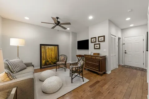 $699,000 | 231 North West Street, Wheaton, IL 60187