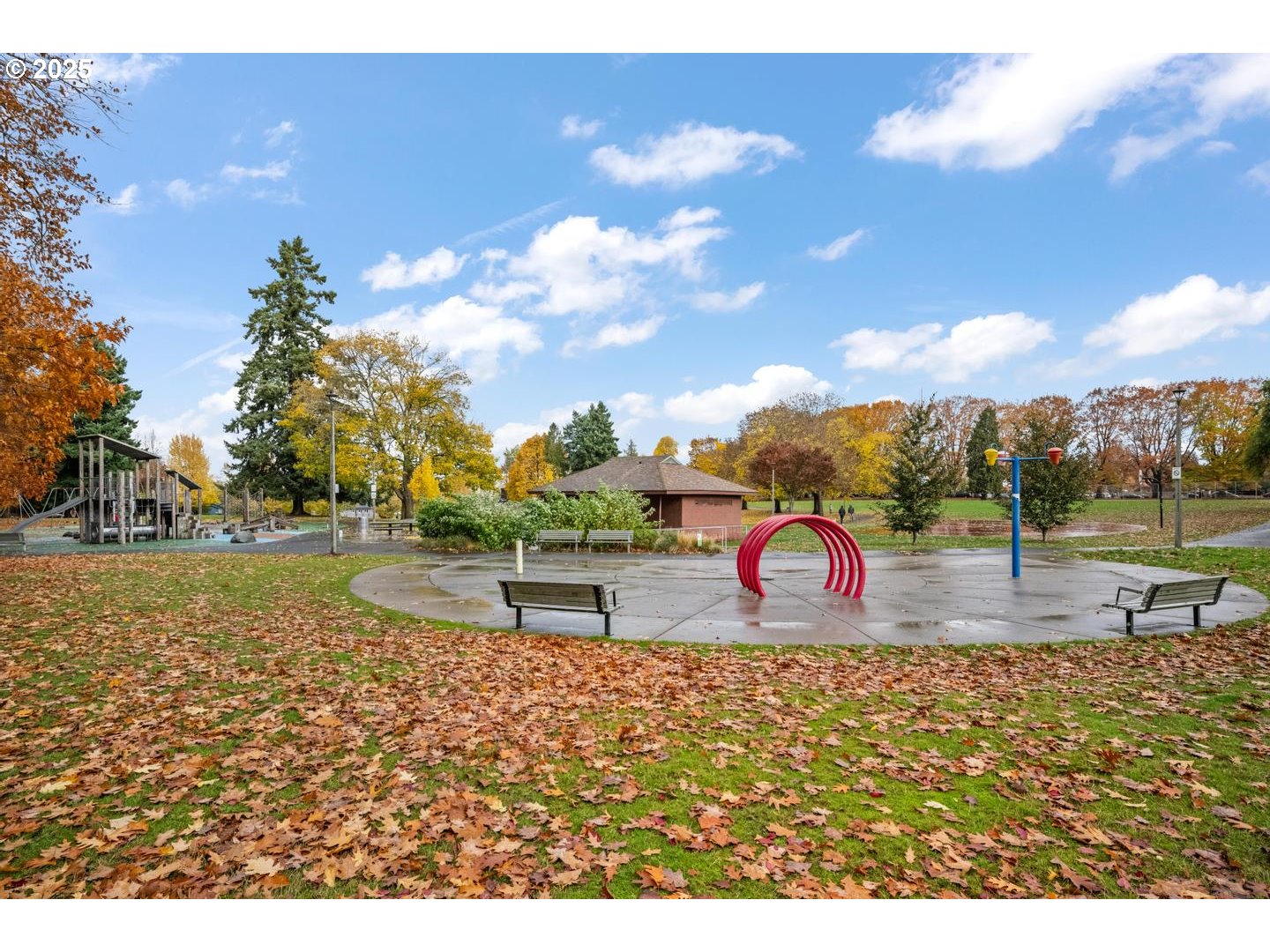 2620 North Kilpatrick Street Portland, OR 97217 - Photo 34 of 37 a view of a backyard