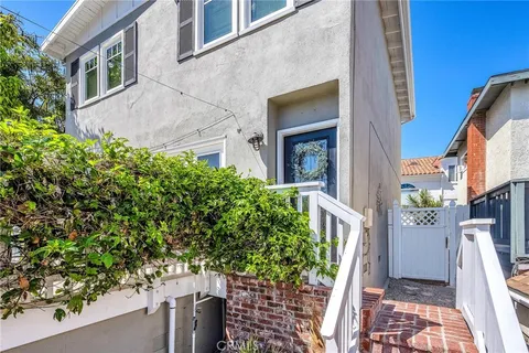 $1,600,000 | 907 Diamond Street, Redondo Beach, CA 90277