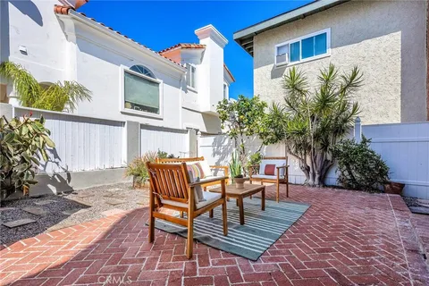 $1,600,000 | 907 Diamond Street, Redondo Beach, CA 90277
