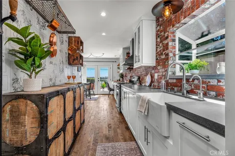 $1,600,000 | 907 Diamond Street, Redondo Beach, CA 90277