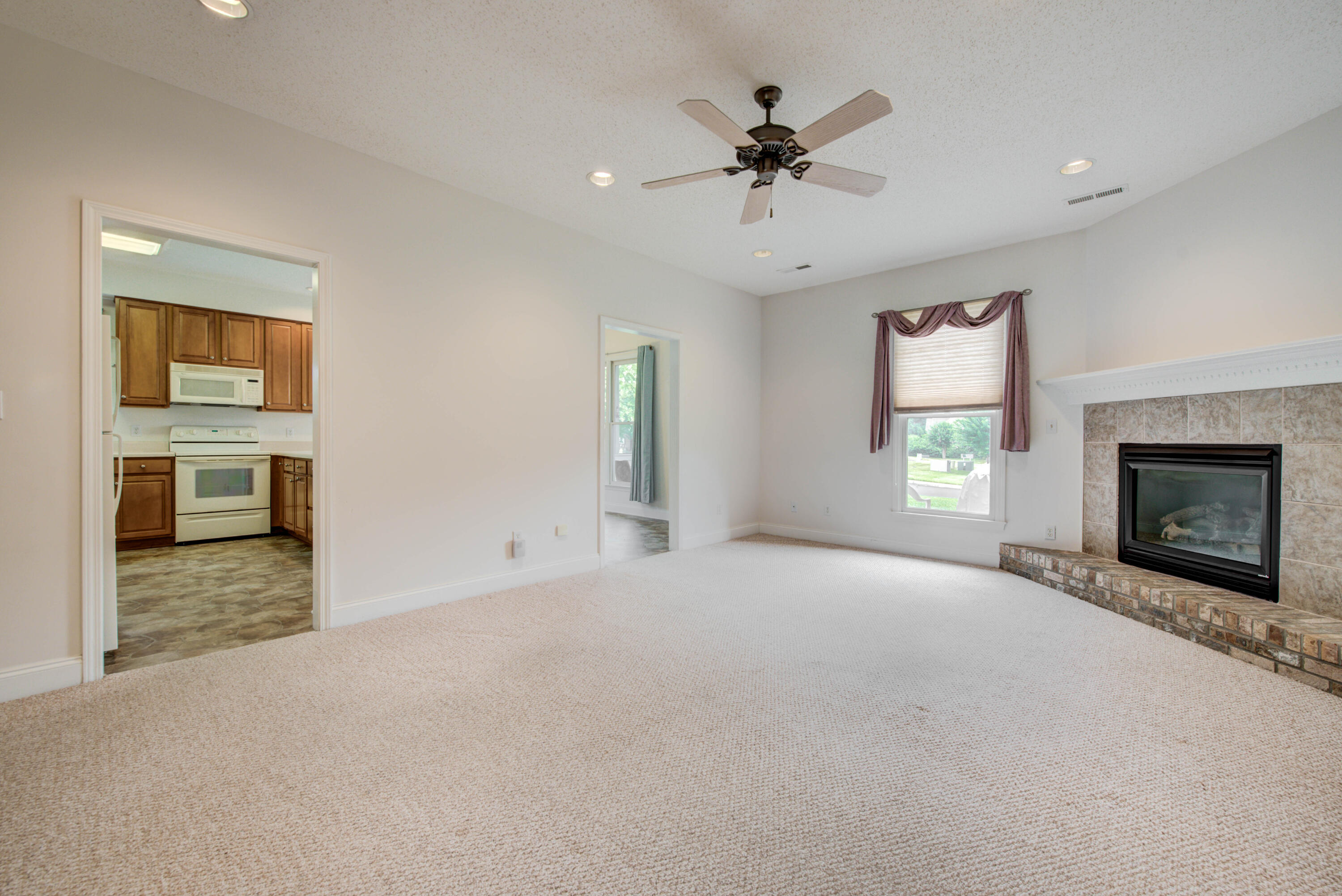 101 Dancer Lane Oak Ridge, TN 37830 - Photo 6 of 33 6