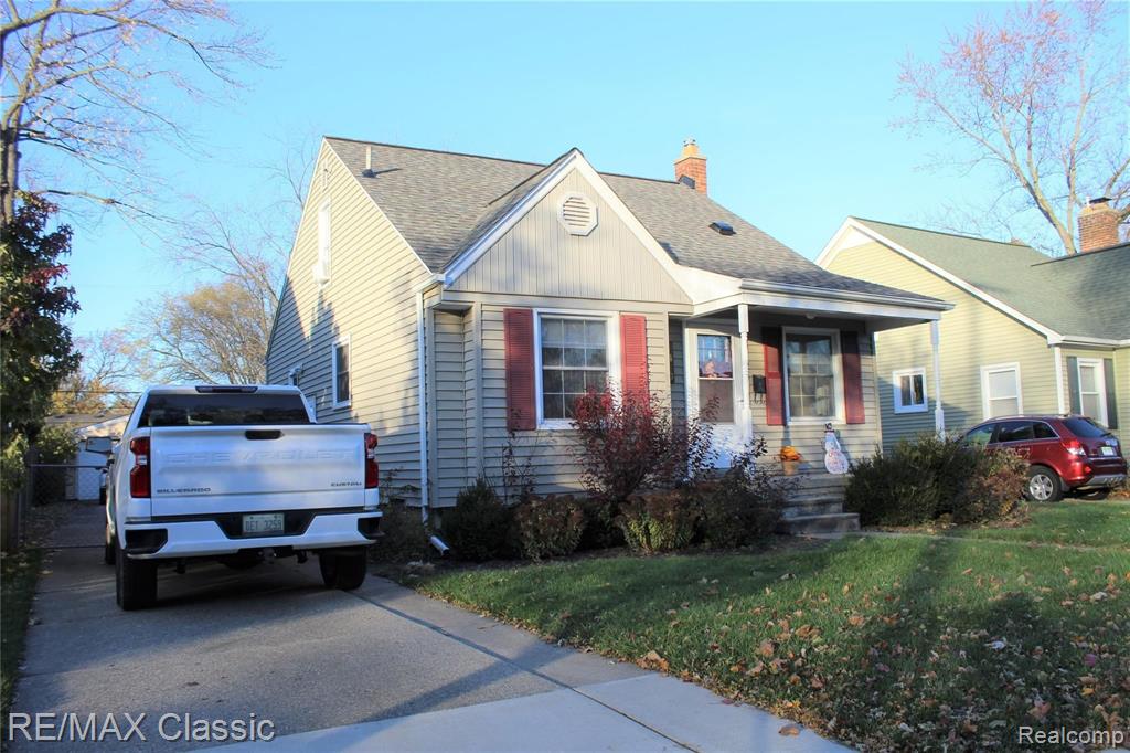 1420 Harvard Road Berkley, MI 48072 - Photo 2 of 50