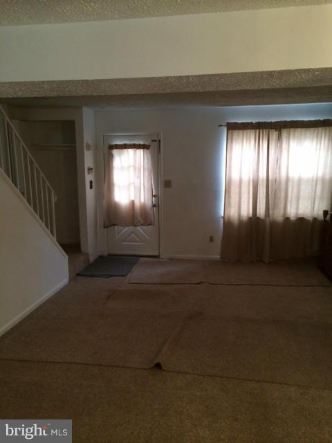 808 Corktree Road Baltimore, MD 21220 - Photo 2 of 11 Living Room