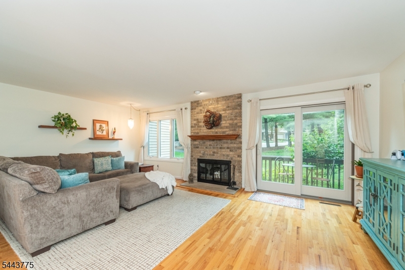 122 Macleish Court Mahwah, NJ 07430 - Photo 1 of 28