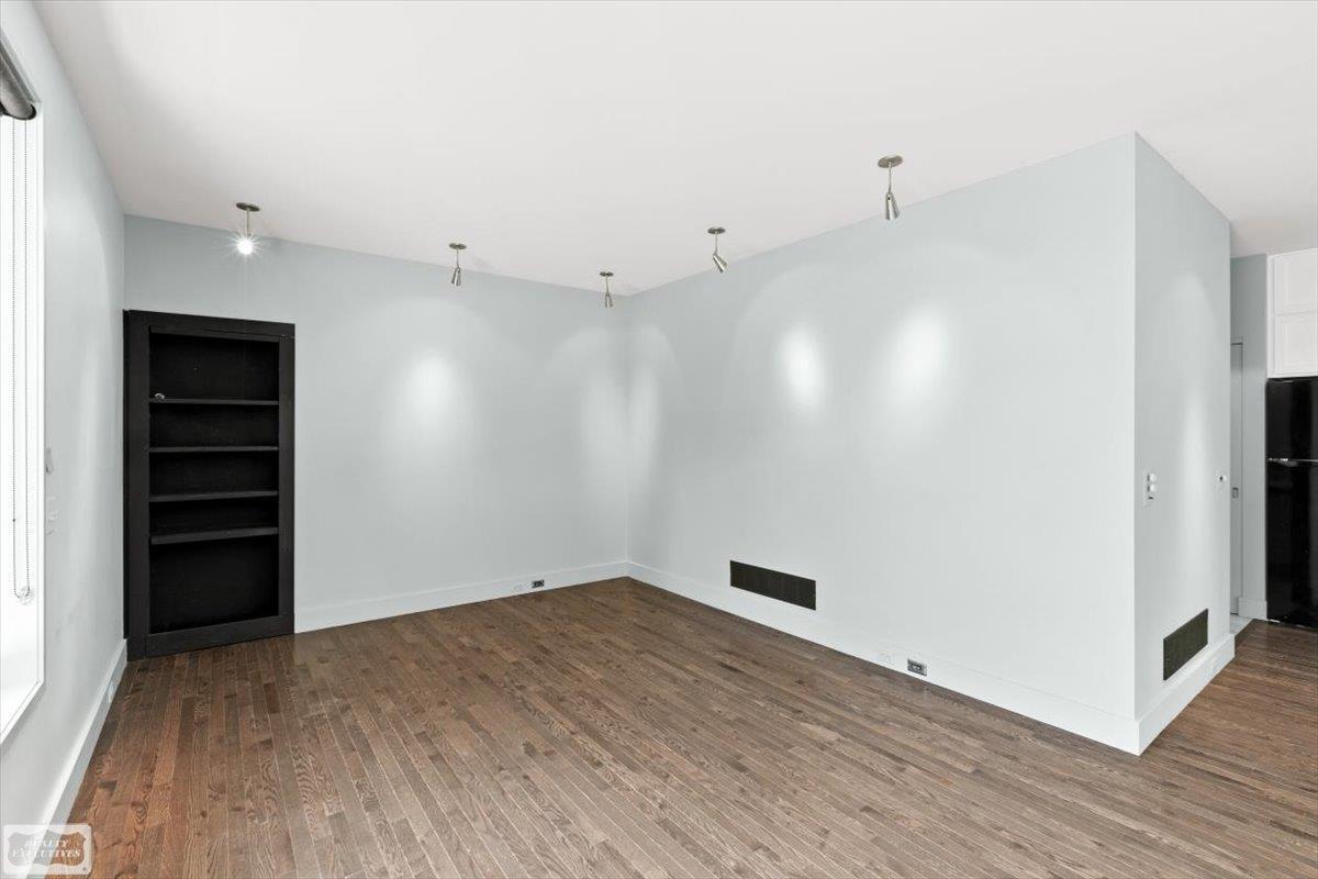 7470 Lakeshore Road Palms, MI 48465 - Photo 12 of 49 50152190-56d34471-a7bf-4347-b646-e8946dcab9dc.JPG