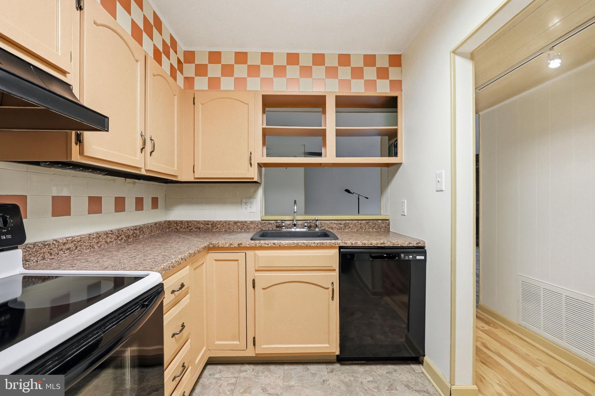 25 South Church Road, Unit 93 Maple Shade, NJ 08052 - Photo 19 of 28 New D/W