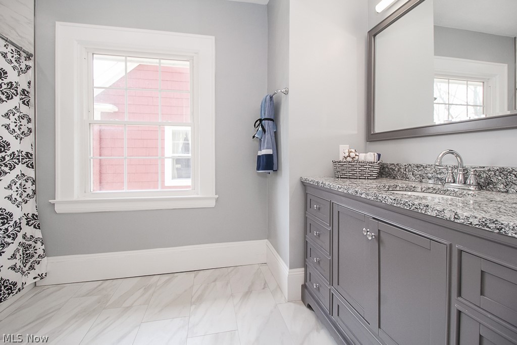 2826 Coleridge Road Cleveland, OH 44118 - Photo 22 of 35