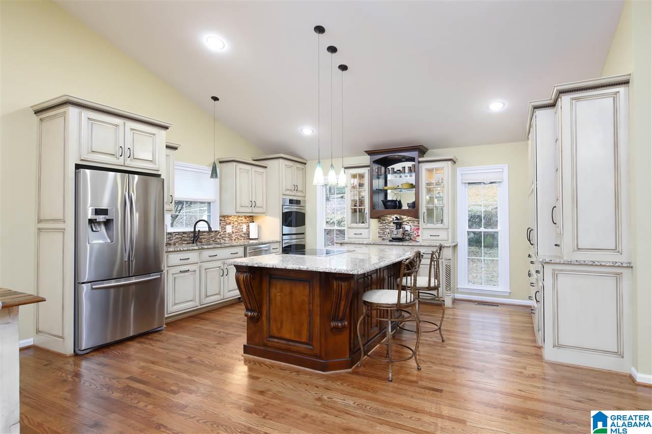 1444 Shades Crest Road Birmingham, AL 35226 - Photo 3 of 33