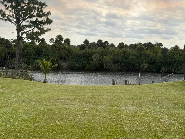 $2,500 | 11816 Southwest Grapefruit Court, Palm City, FL 34990