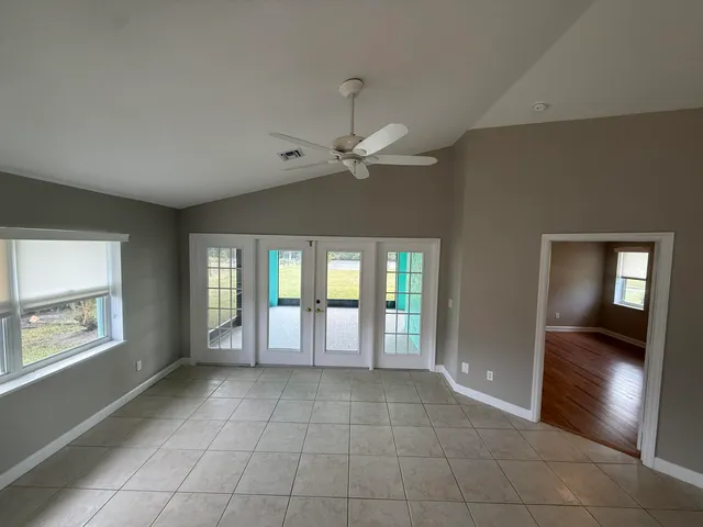 $2,500 | 11816 Southwest Grapefruit Court, Palm City, FL 34990