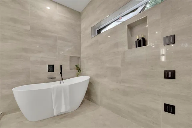 $1,000,075 | 120 Gwinnett Street, Buford, GA 30518