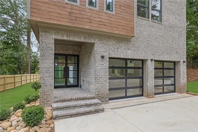 $1,000,075 | 120 Gwinnett Street, Buford, GA 30518