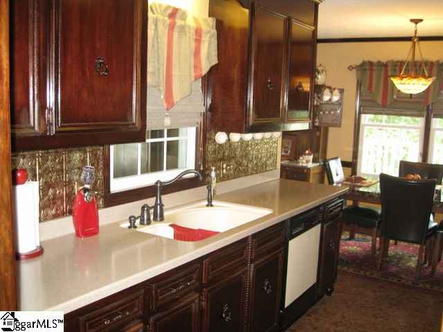 1309 Cely Road Easley, SC 29642 - Photo 8 of 25 Gallery Image 8